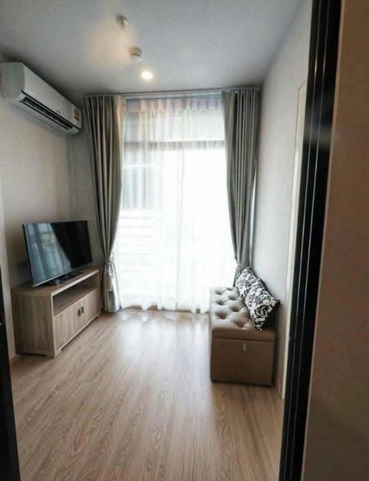 Condo for sale Bangkok Horizon Sathorn (Sathorn Soi Narathiwat 14) in the heart of the city, near the BTS, convenient travel. Condo for sale Bangkok Horizon Sathorn (Sathorn Soi Narathiwat 14) in the heart of the city, near the BTS, convenient travel.