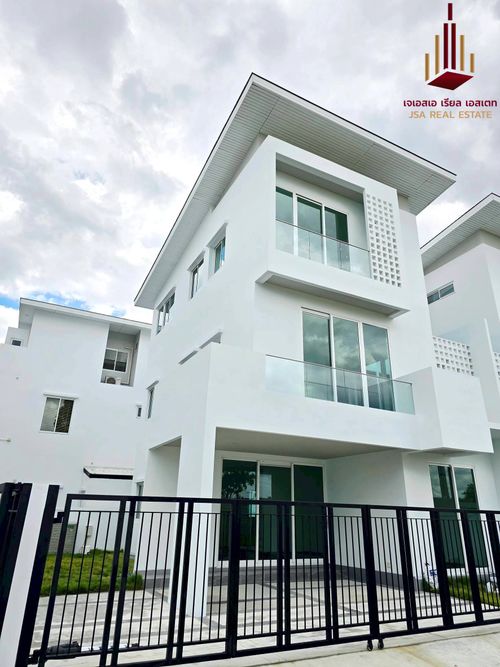 ✨ For Sale:  Nirvana Absolute Ekkamai - Ramintra ✨  💰 Only 17,200,000 THB