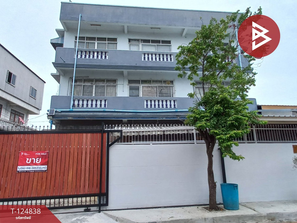 Commercial building for sale, 3 floors, Phra Pradaeng, Samut Prakan.