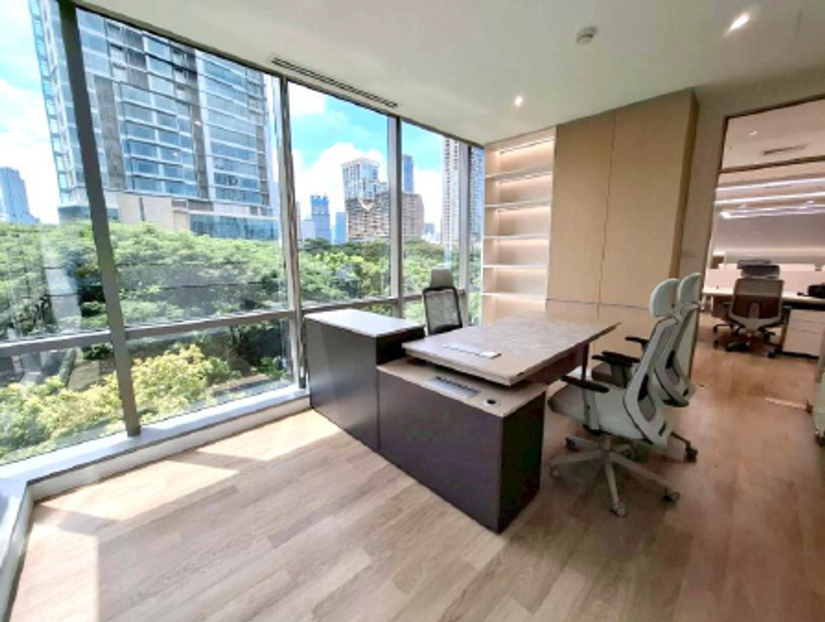 For Rent: 139 sqm Newly Fully Furnished Office | Unit 501 | 208 Wireless Road (Grade A) | Ready to Move In – รูปที่ 2