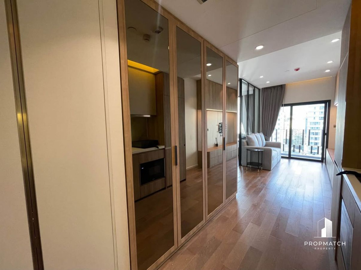 ✨Flash Deal ✨MUNIQ Sukhumvit 23( 1Bed 1Bath 43SQM.) Fully furnished, ready to move in!! Only 45,000 baht per month Tel.0981315848 @propmatch