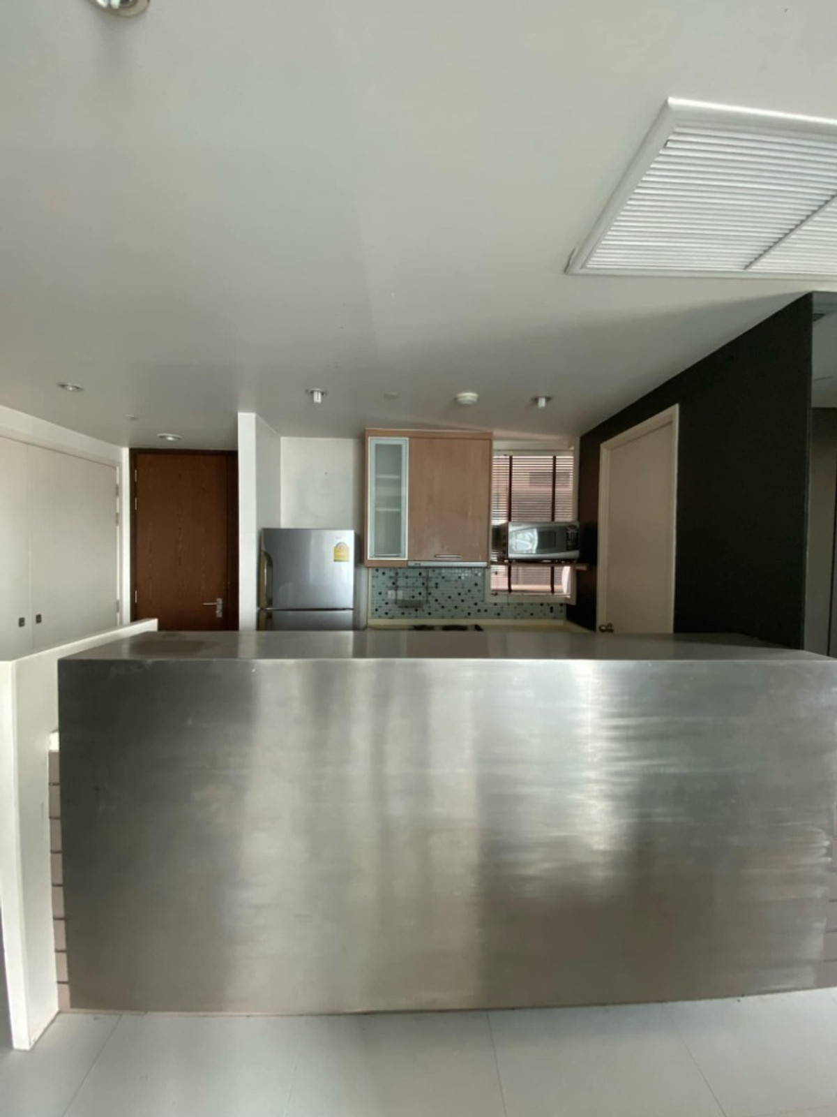 HOT Deal - 2 Bed 89 Sqm ( SELL 10 MB ) - Pet Friendly @BTS Ploenchit