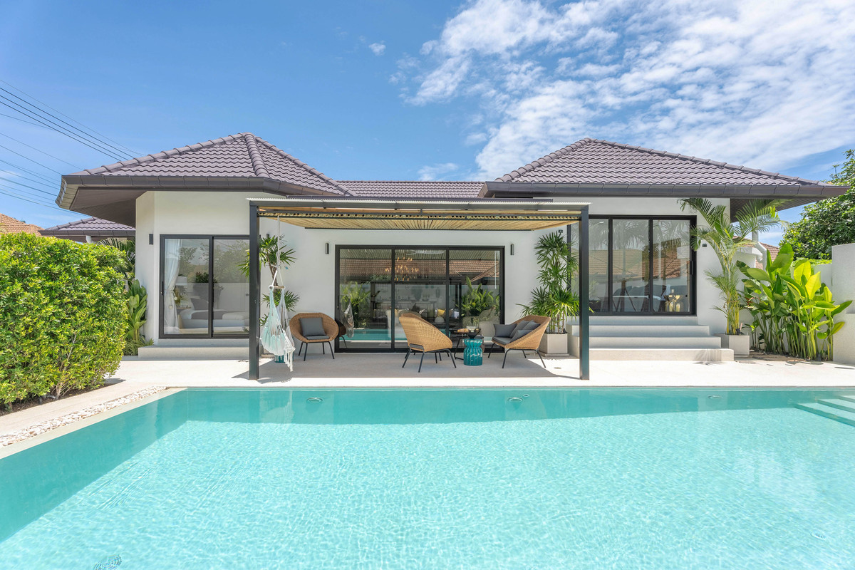 Luxury Designer Pool Villa in Pattaya – Fully Renovated, Ready to Move In, Perfect for Living or Investment, Size 106 sq.wah, usable area 220 sq.m, Price 15.8 MBaht Luxury Designer Pool Villa in Pattaya – Fully Renovated, Ready to Move In, Perfect for Living or Investment, Size 106 sq.wah, usable area 220 sq.m, Price 15.8 MBaht