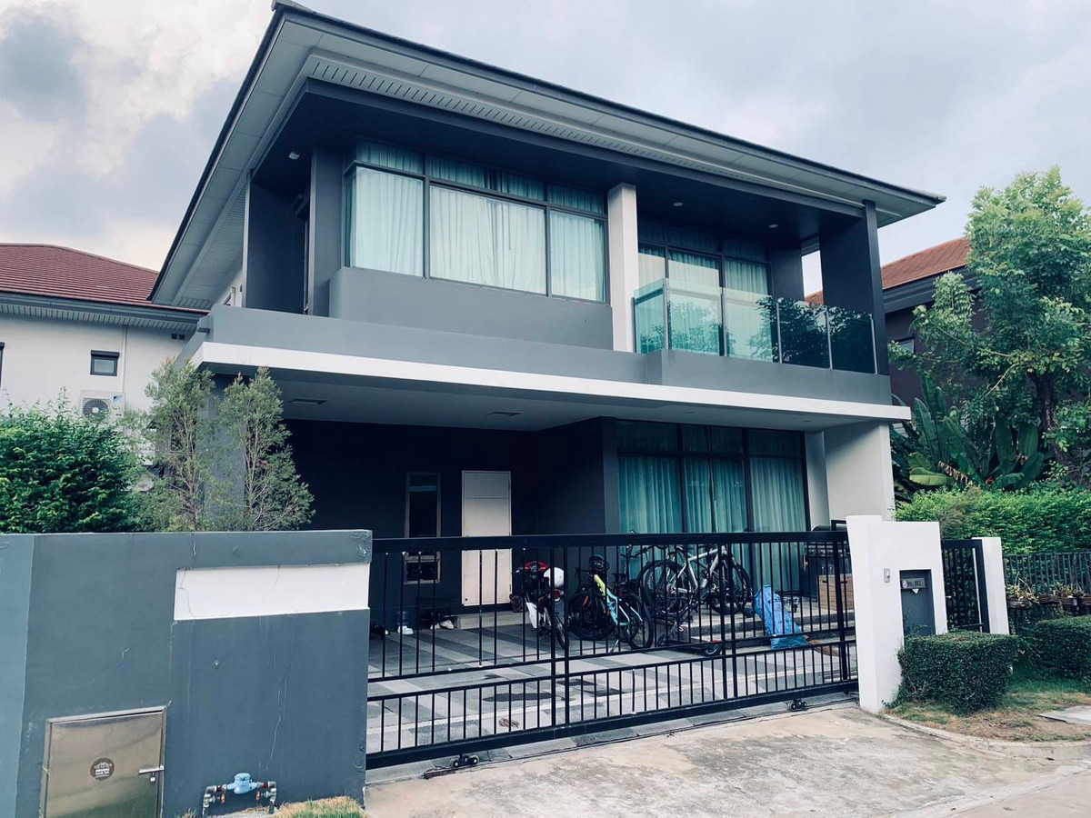 P-2826 บ้านหลังมุม เป็นส่วนตัว พร้อมอยู่   เศรษฐสิริ กรุงเทพกรีฑา ใกล้ทางด่วนพระราม 9 และรถไฟฟ้า APL หัวหมาก