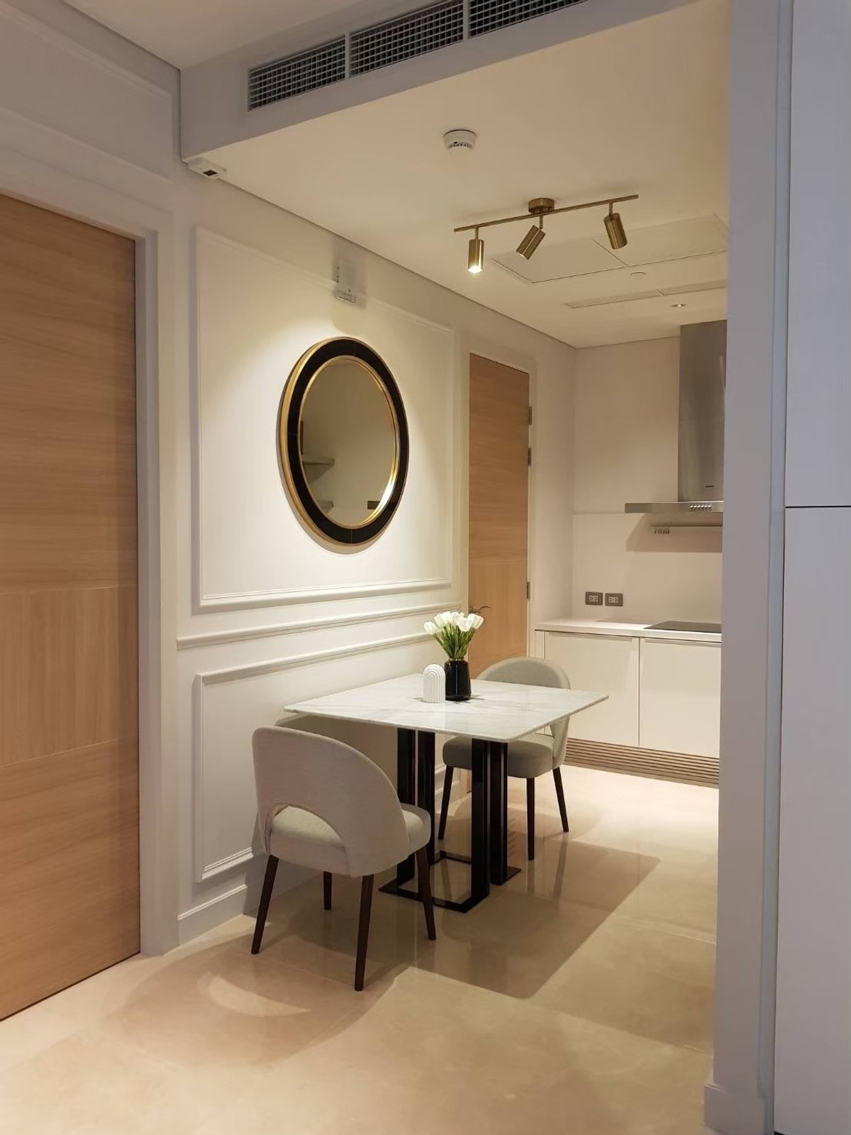 +++ขายด่วน+++ Sindhorn Residence** 1 ห้องนอน ขนาด 74 ตร.ม.  – รูปที่ 4