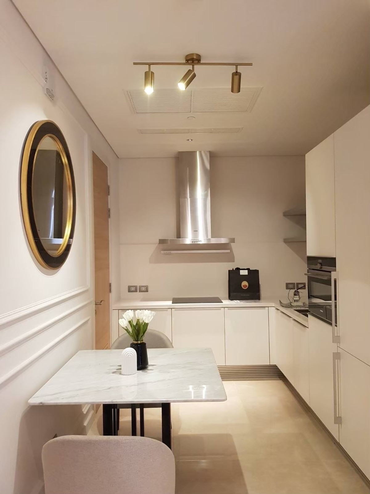 +++ขายด่วน+++ Sindhorn Residence** 1 ห้องนอน ขนาด 74 ตร.ม.  – รูปที่ 3