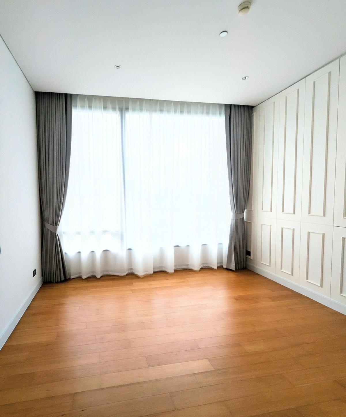 +++ขายด่วน+++ Sindhorn Residence** 3 ห้องนอน ขนาด 148 ตร.ม.  – รูปที่ 4