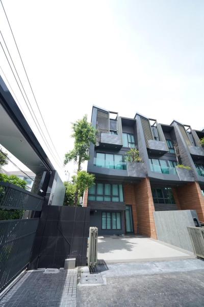 For Sale House , THE EIGHT Chatuchak - Ratchada , corner unit , wide frontage , Chomphon , Chatuchak , Bangkok , CX-134977