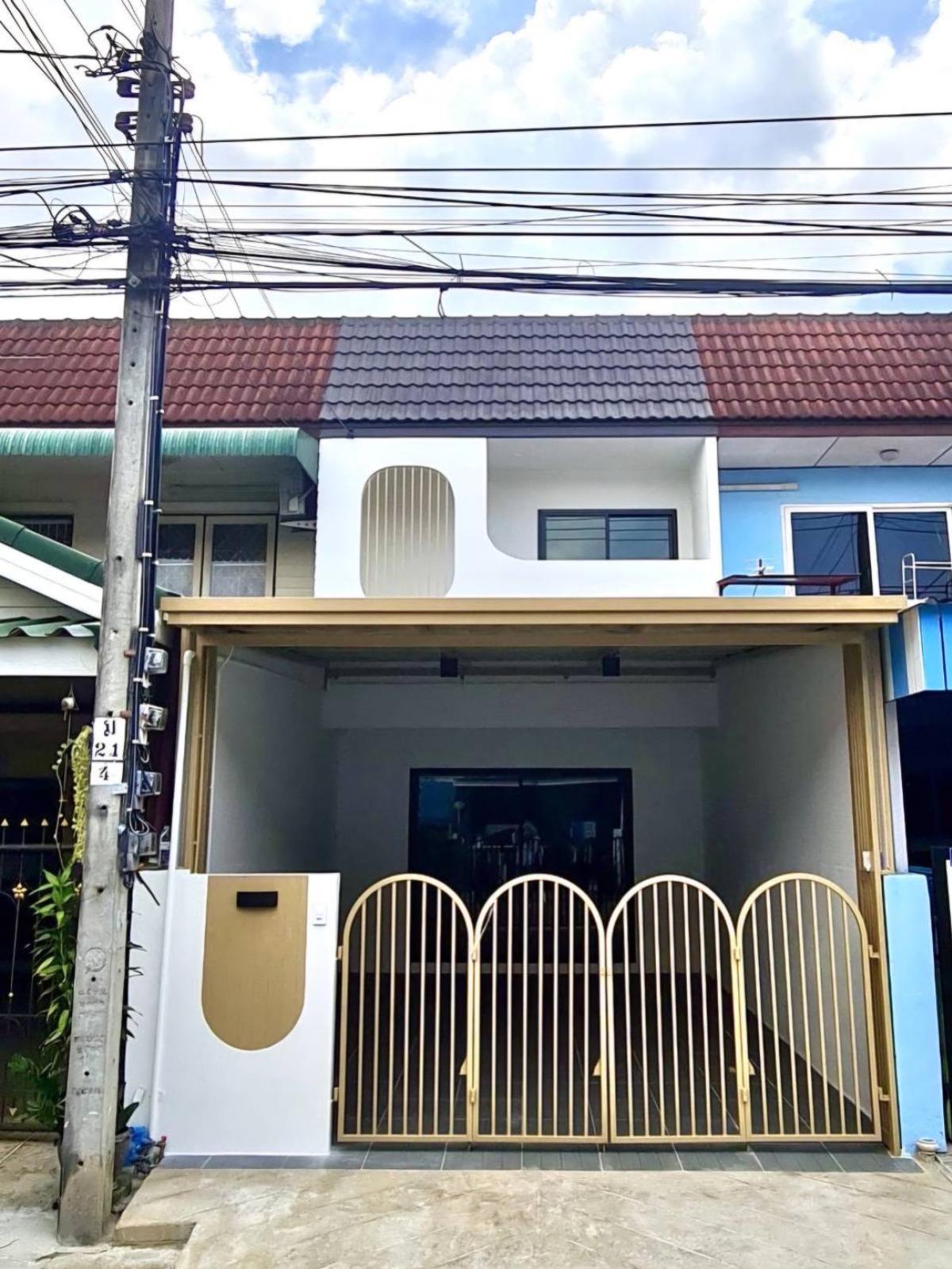 For Sale Townhouse/Townhome , Manorom 2 , newly renovated , Sam Wa Tawan Tok , Khlong Sam Wa , Bangkok , CX-131416 For Sale Townhouse/Townhome , Manorom 2 , newly renovated , Sam Wa Tawan Tok , Khlong Sam Wa , Bangkok , CX-131416