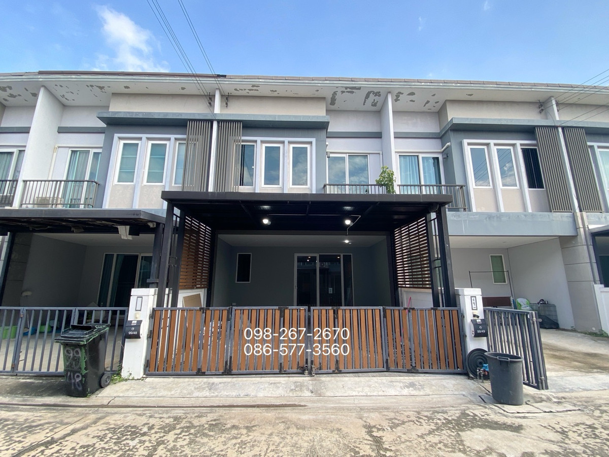 Townhome for rent, Chuan Chuen Town Kaeo In-Bang Yai, 4 bedrooms, 2 parking spaces, near Central Westgate, pets welcome.