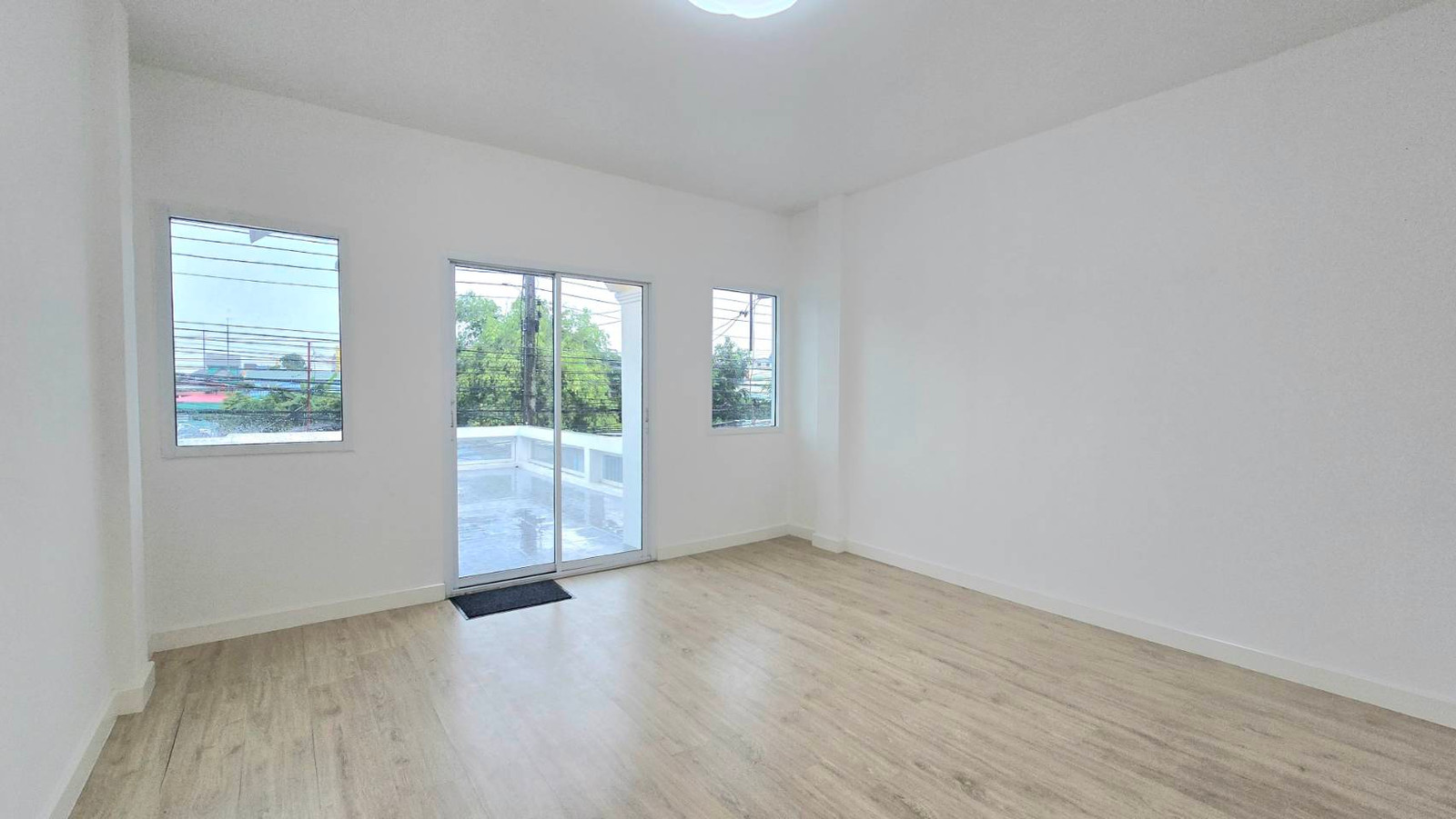 Townhouse for sale, 3 bedrooms, 2 bathrooms, 21 sq m., Rangsit, Khlong Si, Lam Luk Ka, near AC Market, installments starting at 7,xxx baht. – รูปที่ 4