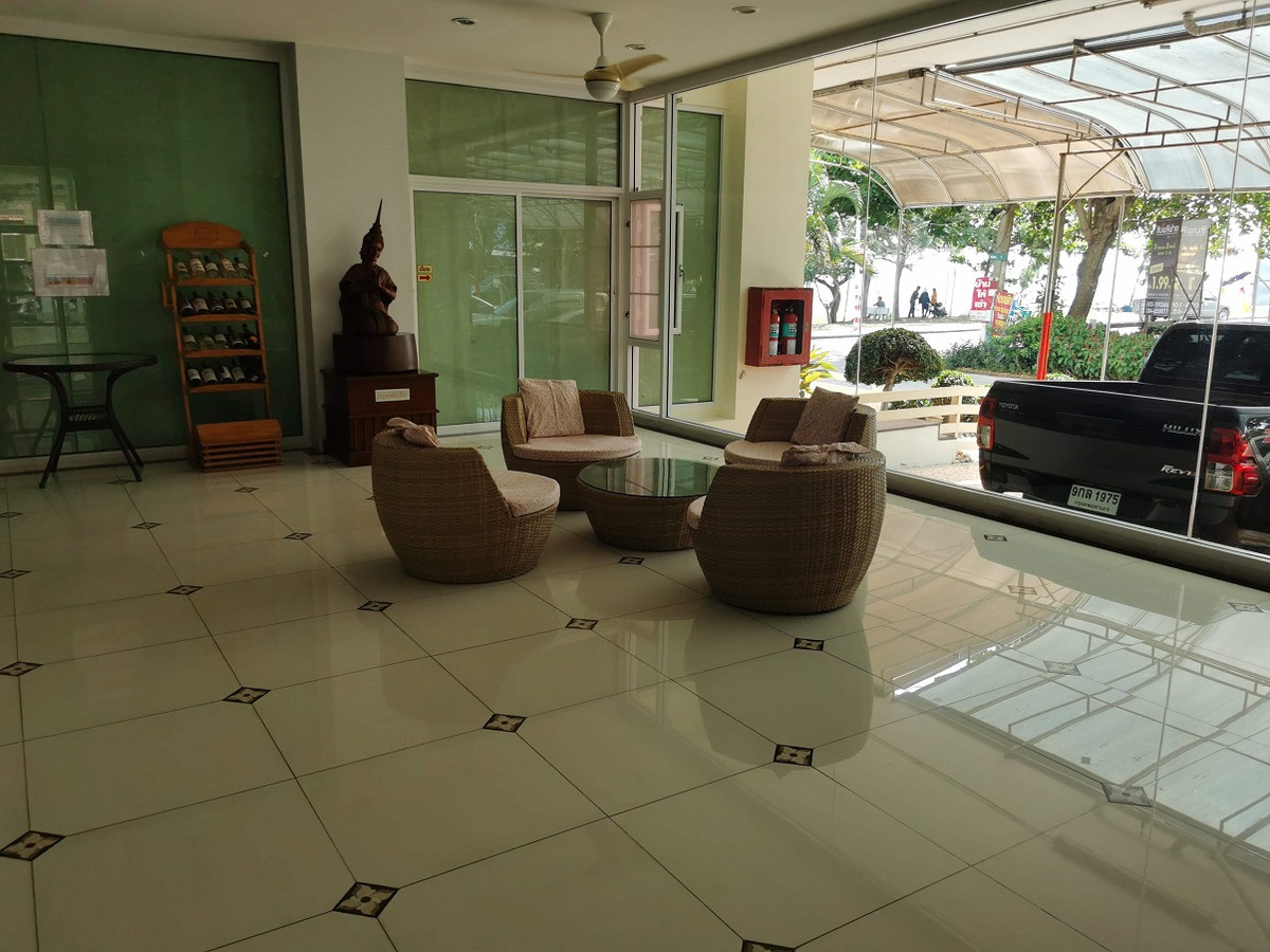 Waranya Executive Condominium for sale, fully furnished, 1 bedroom, 1 bathroom, sea view on Saengchan Beach, Noen Phra District, Rayong Province. – รูปที่ 2