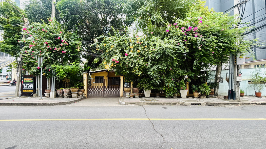 ขาย ที่ดิน สาทร ติดถนนนราธิวาส      เนื้อที่ 99 ตรว – รูปที่ 2