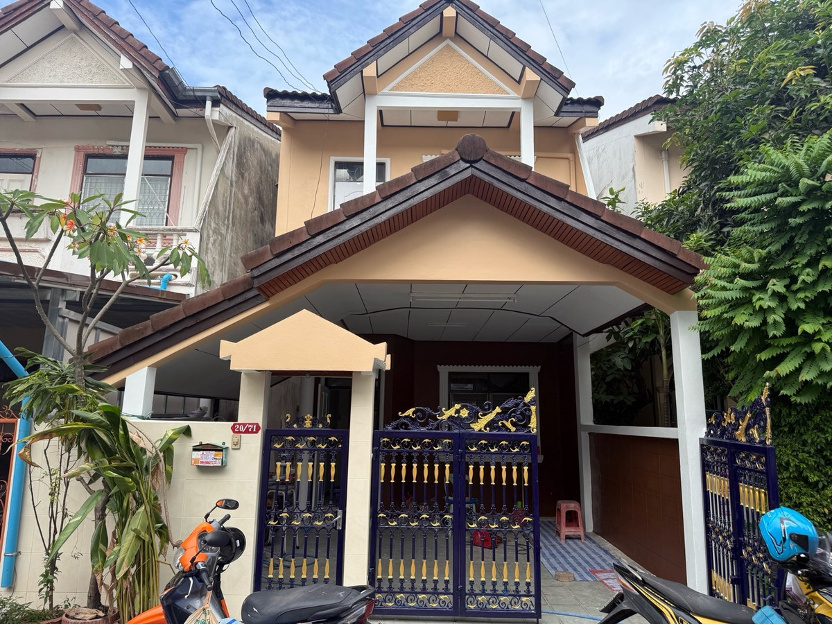 🏠Townhouse, 2 and a half floors, 28 sq m. @ Im Amporn University 2, good location next to Ratchaphruek Road, convenient near Bang Wa BTS station. 🏠Townhouse, 2 and a half floors, 28 sq m. @ Im Amporn University 2, good location next to Ratchaphruek Road, convenient near Bang Wa BTS station.