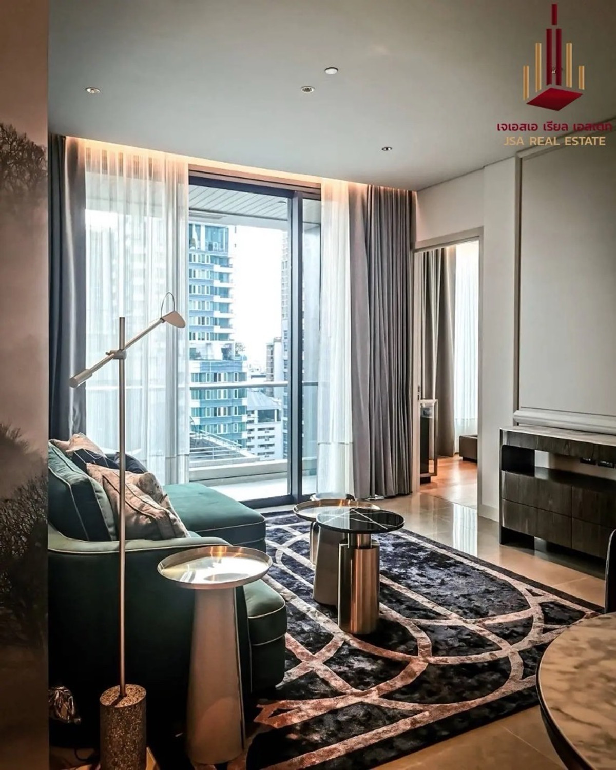 ✨ For Sale: Sindhorn Residences ✨💰 Only 135,000 THB
