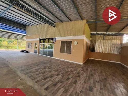 Land for sale with warehouse, area 4 rai 62.8 sq m, Khanu Woralaksaburi, Kamphaeng Phet.
