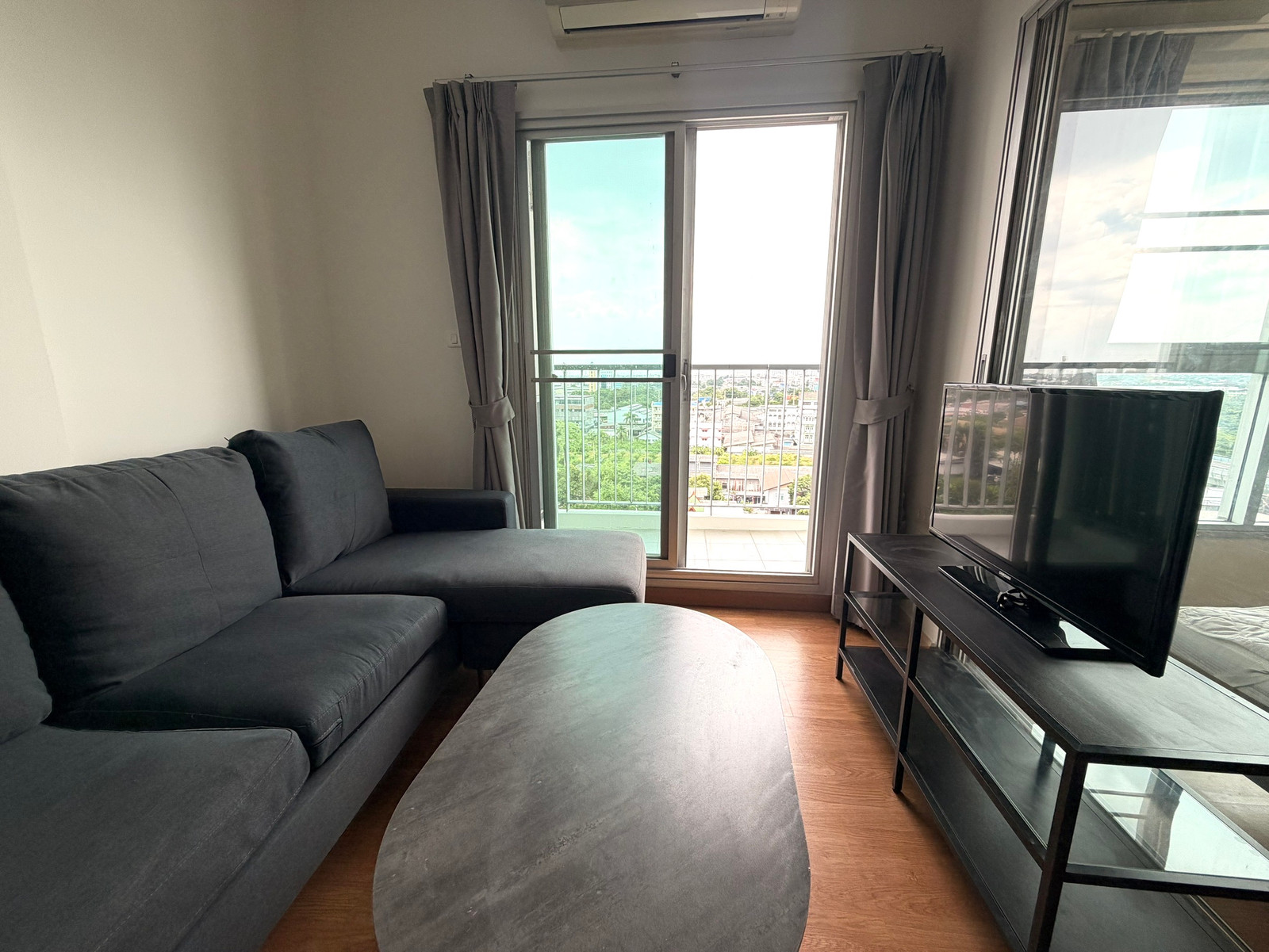 For rent, beautiful room with washing machine, Condo The Parkland Phetkasem | next to Lak Song MRT. For rent, beautiful room with washing machine, Condo The Parkland Phetkasem | next to Lak Song MRT.