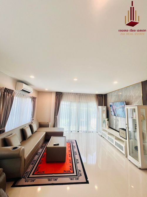 ✨ For Rent: CENTRO Vibhavadi ✨   💰 Only 75,000 THB/month