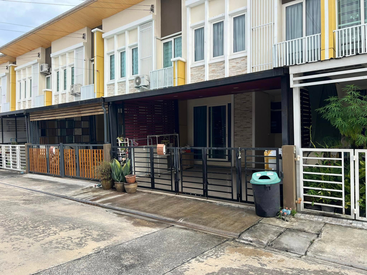 โกลเด้น ทาวน์ อ่อนนุช - ลาดกระบัง / 4 ห้องนอน (ขาย), Golden Town Onnut - Lat Krabang / 4 Bedrooms (FOR SALE) BZD016