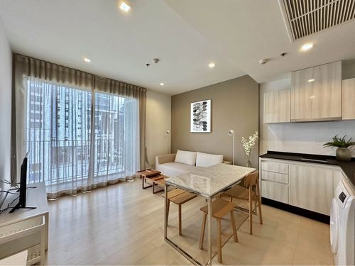 For sale with tenant HQ Thonglor price 7,900,000 baht [JZs251013]