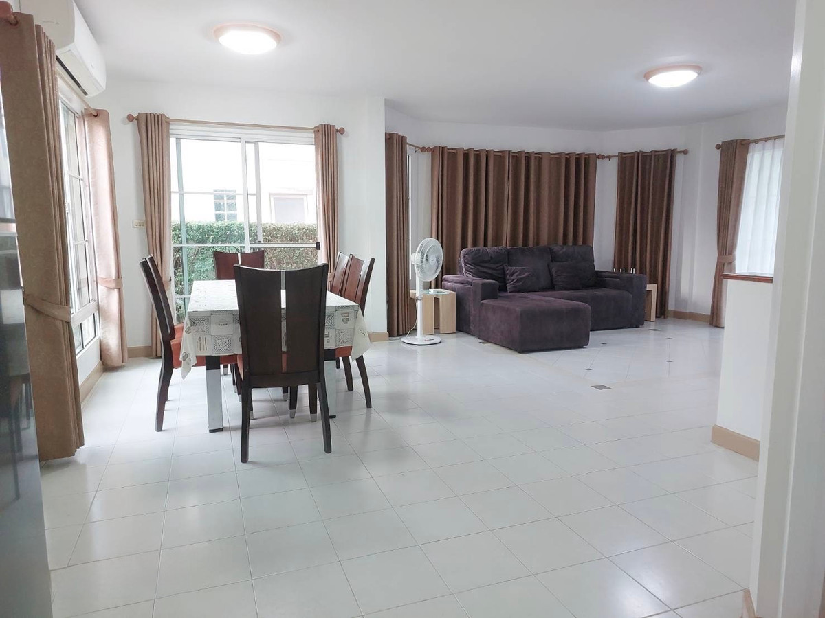 Big house 4 beds by L&H, Fully furnished with appliances,Private: No opposite house, quiet & green environment Big house 4 beds by L&H, Fully furnished with appliances,Private: No opposite house, quiet & green environment