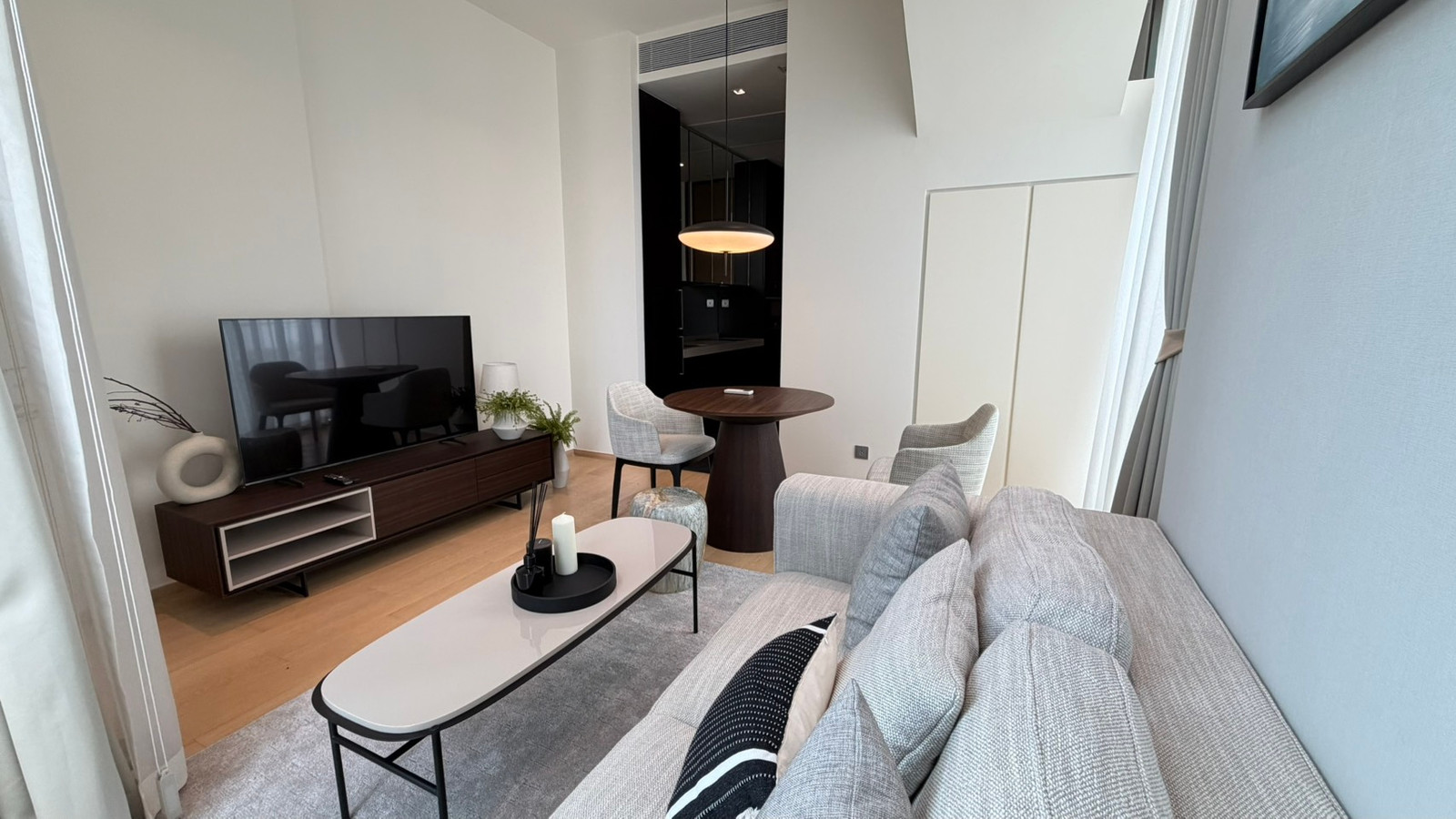 1 ห้องนอนดูเพล็ก ห้องมุมให้เช่า โครงการ 28 ชิดลม  พร้อมเข้าอยู่  – รูปที่ 4