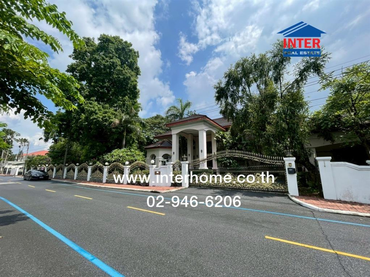 บ้านเดี่ยว 2 ชั้น 453 ตร.ว. หมู่บ้านลดาวัลย์ลากูน รังสิต ซอยรังสิต-ปทุมธานี1/4 ถนนรังสิต-ปทุมธานี เมืองปทุมธานี ปทุมธานี