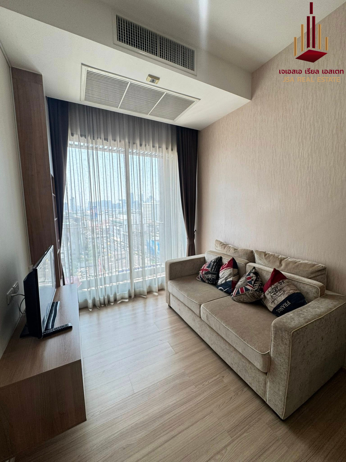 ✨ For Rent: The Capital Ekamai - Thonglor  Condo ✨  💰 Only 18,000 THB/month