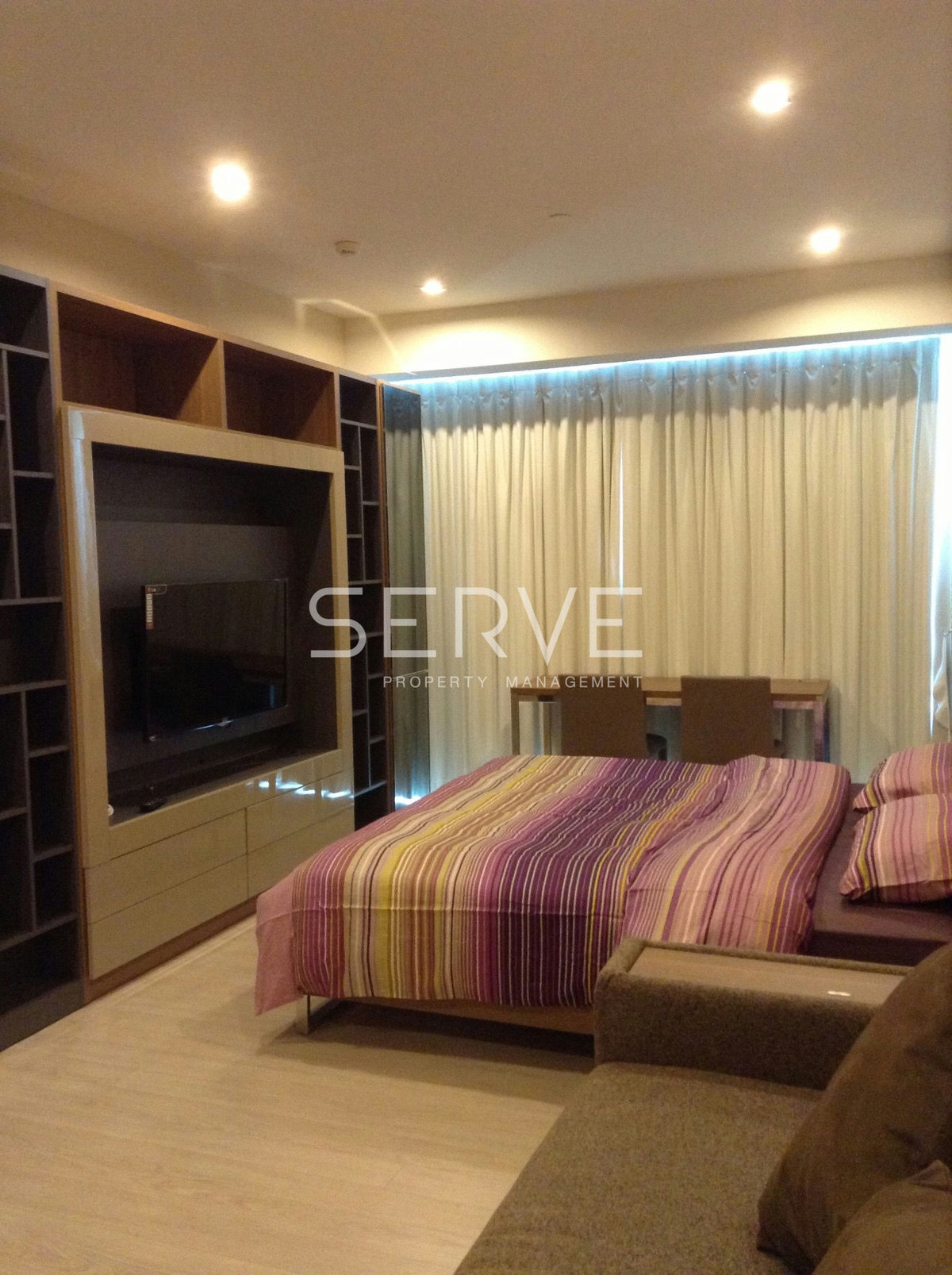 🔥Hot Deal🔥 - Studio Nice Room & Good Location in Asoke Area MRT Phetchaburi 500 m. at The Room Sukhumvit 21 Condo / For Rent & For Sale – รูปที่ 2