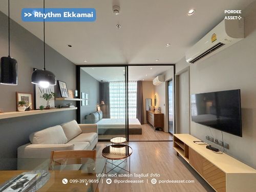 คอนโดหรู Rhythm Ekkamai - ริธึ่ม เอกมัย (ขนาด 34.43 ตร.ม.) ซอยสุขุมวิท63 ใกล้รถไฟฟ้า BTS สถานีเอกมัย เพียง 300 ม. ห้องสวยพร้อมอยู่ เฟอร์นิเจอร์ครบ