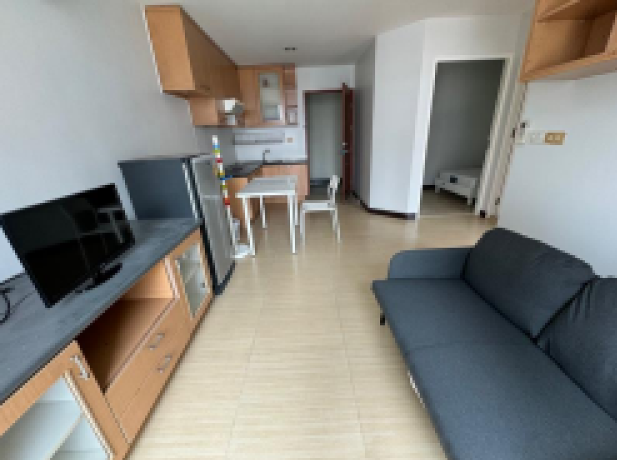 In the city center, near BTS Ratchathewi!2 bedrooms, 45 sqm, priced at only 4.19 million! In the city center, near BTS Ratchathewi!2 bedrooms, 45 sqm, priced at only 4.19 million!