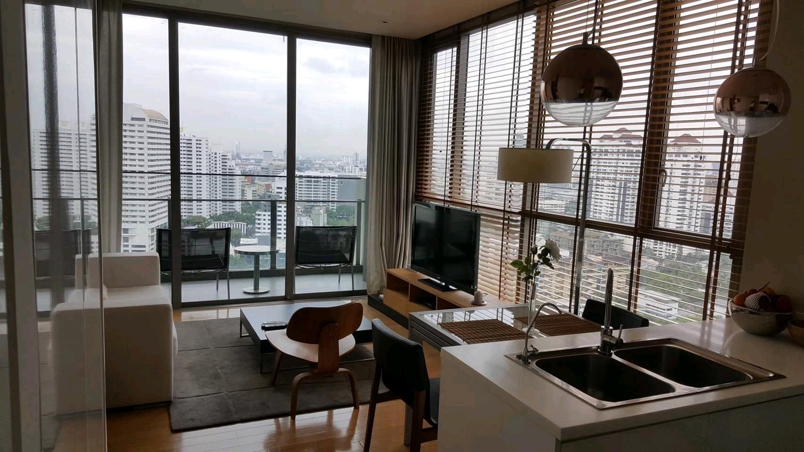 เอควา สุขุมวิท 49 1 ห้องนอน 56ตรม ให้เช่าเพียง 50,000 conner roomสนใจติดต่อ 0816878954 เอควา สุขุมวิท 49 1 ห้องนอน 56ตรม ให้เช่าเพียง 50,000 conner roomสนใจติดต่อ 0816878954