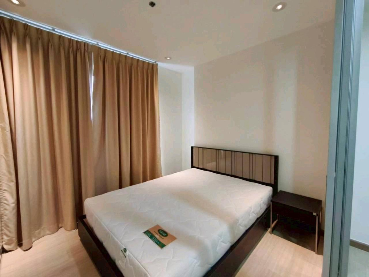For sale: The President Sathorn-rechaphurk Phase 1, next to Bts Bang Wa Interchange.