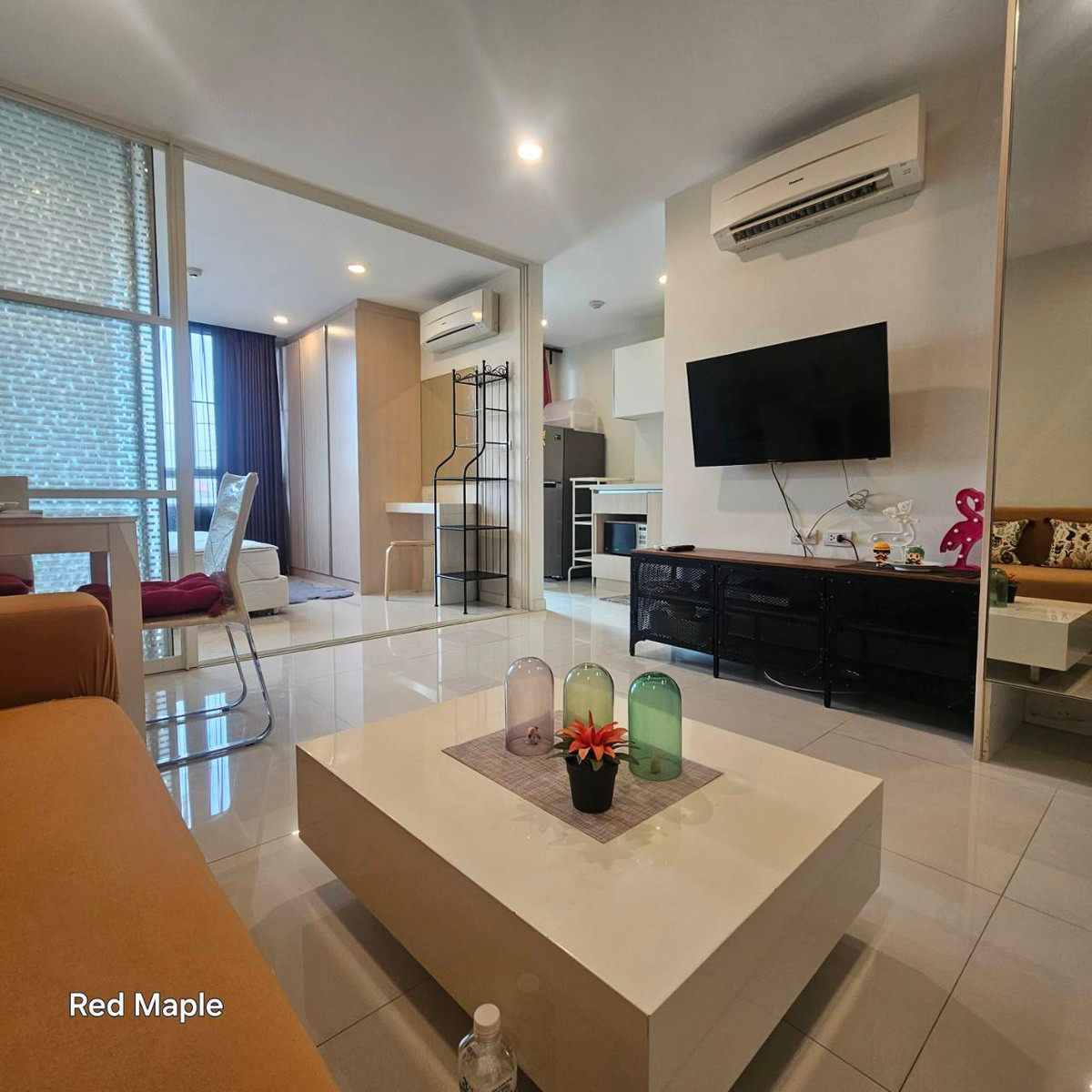 Urgent!!!!!1Rent Elements Srinakarin price 8,5000 size 37 sq m. Urgent!!!!!1Rent Elements Srinakarin price 8,5000 size 37 sq m.