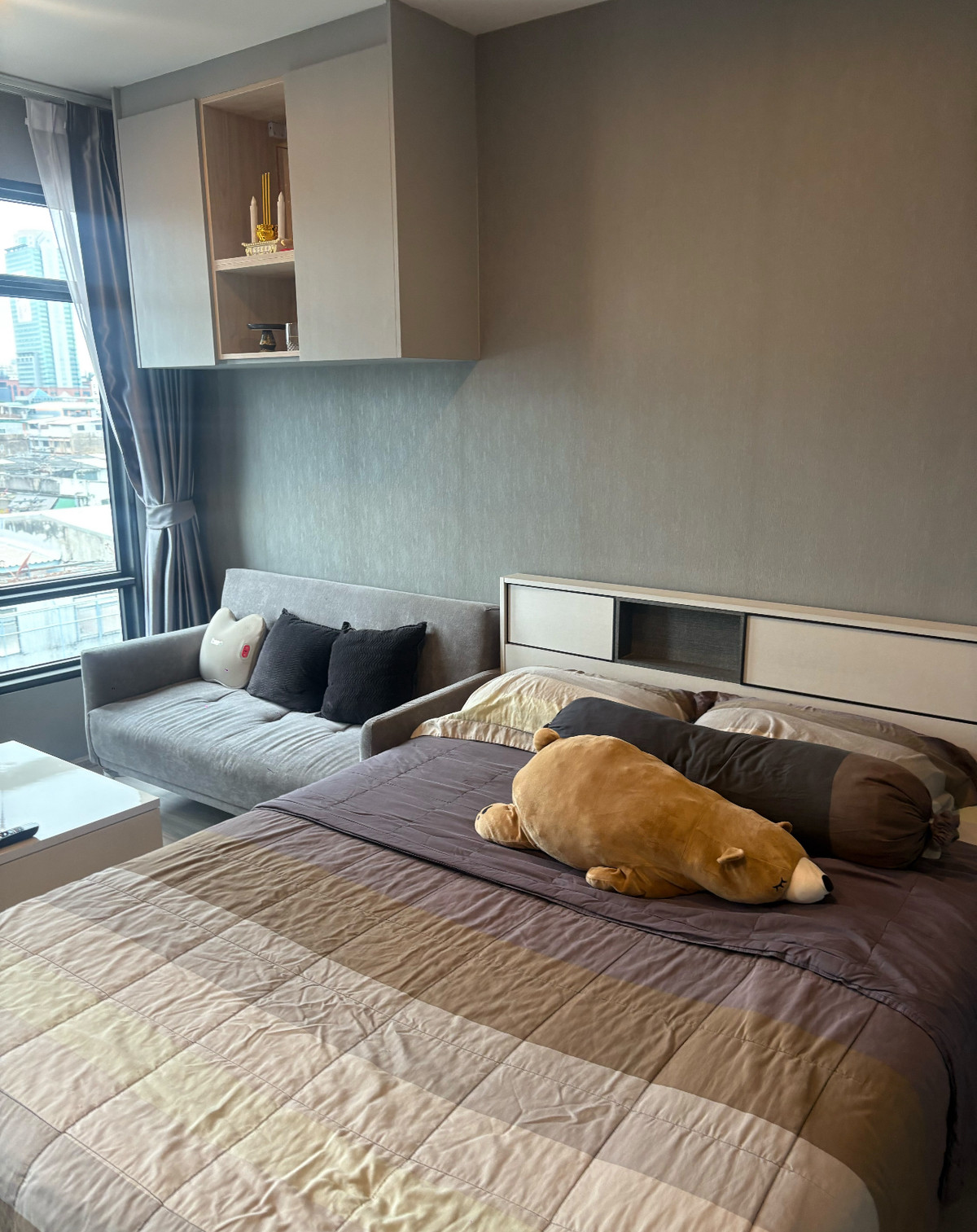 ⚡️ Selling at a loss ⚡️ Aspire asoke ratchada 2.55 Mb Studio 25Sqm ⚡️ Low rise, 6th floor, good view ⚡️ Good position, good direction, not hot ⚡️ There is a shuttle bus to Mrt Rama9 ⚡️ If interested, contact Putter 0928895628