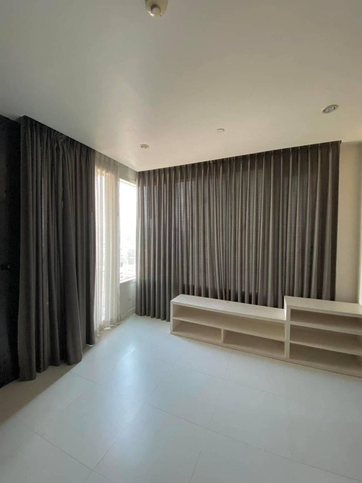✨ Luxury Corner 2-Bedroom Condo for Sale at Manhattan Chidlom – Fully furnished with a fully equipped kitchen, located in the heart of Chidlom, just a 12-minute walk to BTS Chidlom. ✨ Luxury Corner 2-Bedroom Condo for Sale at Manhattan Chidlom – Fully furnished with a fully equipped kitchen, located in the heart of Chidlom, just a 12-minute walk to BTS Chidlom.