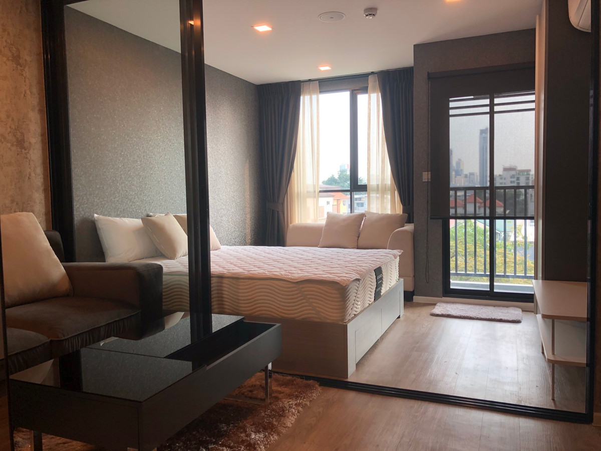 Sale!! Good condition, Condo Atmoz Lat Phrao 15, near MRT Lat Phrao, fully furnished, ready to move in. Sale!! Good condition, Condo Atmoz Lat Phrao 15, near MRT Lat Phrao, fully furnished, ready to move in.