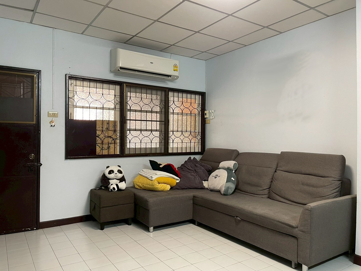 ขายทาวน์เฮาส์ 3 ชั้น ทำเลทอง ถนนนวมินทร์ ซอย 85 เข้าซอยเพียง 700 เมตร – รูปที่ 3