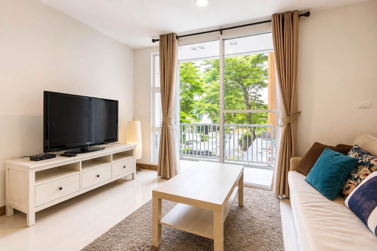 ขายคอนโด D65 Sukhumvit65 รีโนเวทใหม่ ใกล้บีทีเอส เอกมัย / Fully renovated and ready to move in Condo at Sukhumvit 65 near BTS Ekkamai – รูปที่ 2