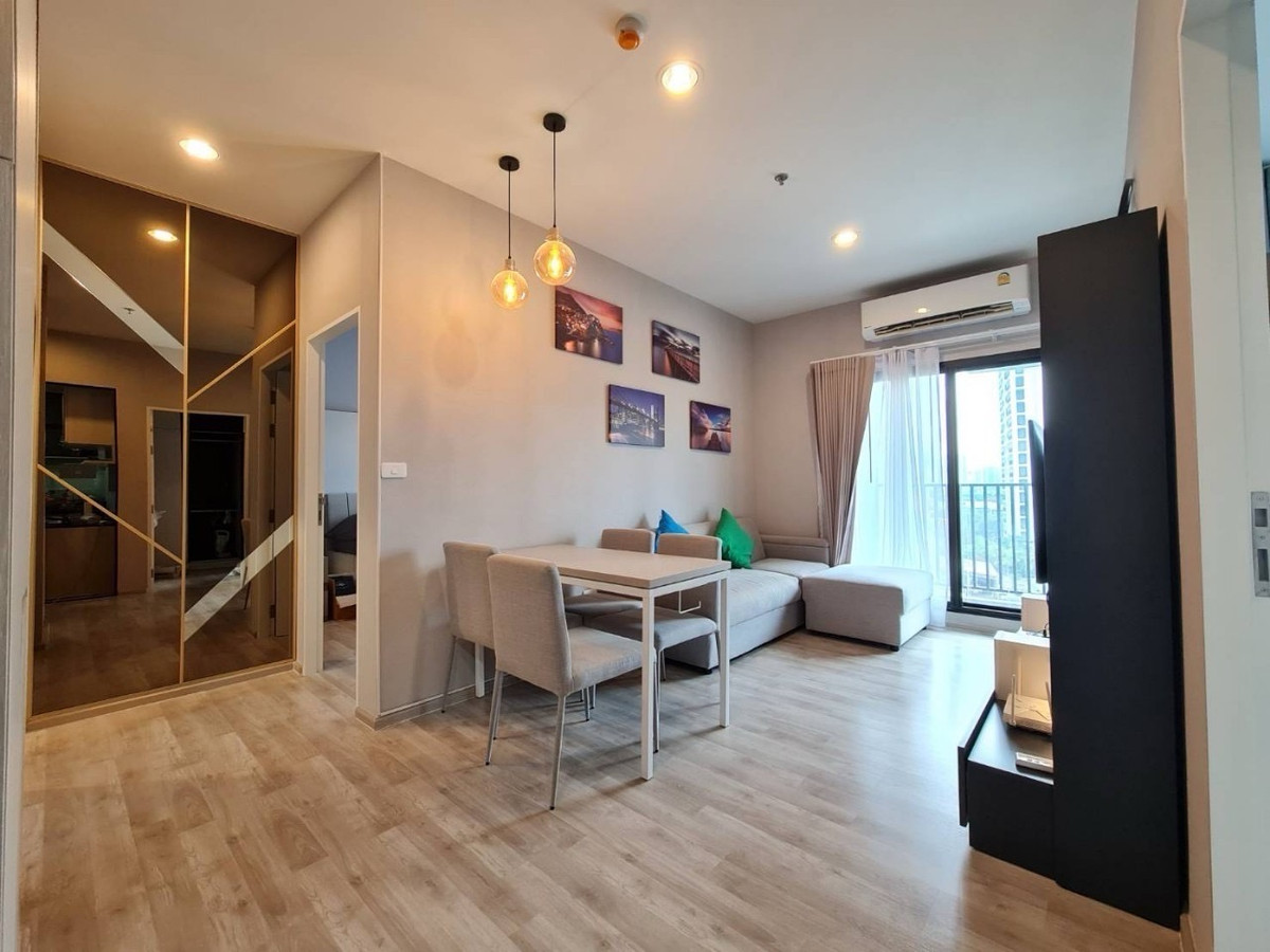 High Rise Condo on Bangna-Trad Road, near Mega Bangna. High Rise Condo on Bangna-Trad Road, near Mega Bangna.