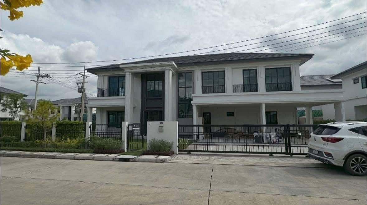 New house for rent, Setthasiri Ruamchok project. Usable area 450 sq m, 4 bedrooms. New house for rent, Setthasiri Ruamchok project. Usable area 450 sq m, 4 bedrooms.