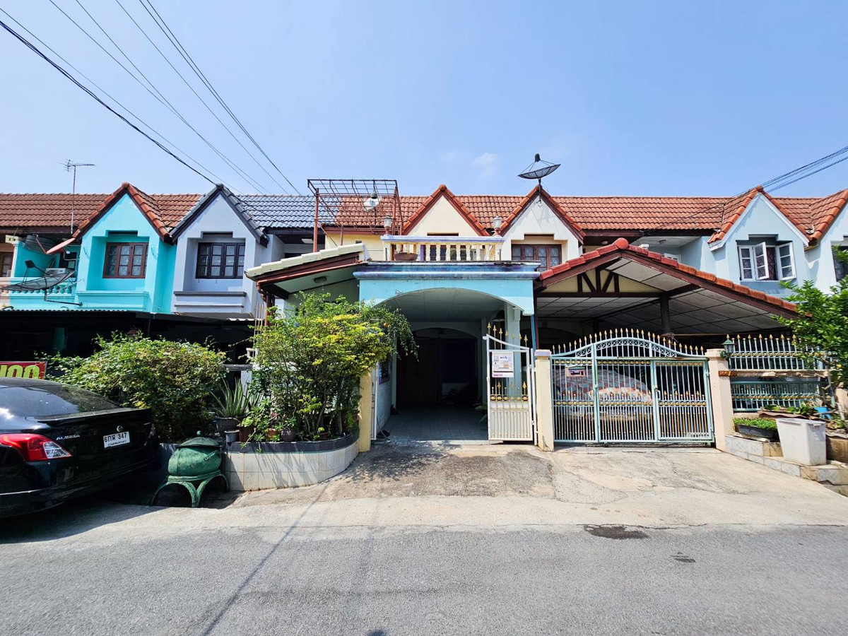 ขาย ทาวน์โฮม 2 ชั้น หมู่บ้านบัวทอง รถไฟฟ้าคลองบางไผ่ ใกล้เซ็นทรัลเวสเกต!! มีระเบียงชั้น 2 เนื้อที่ 20 ตรว 100 ตรม แบบ 2 ห้องนอน 2 ห้องน้ำ – รูปที่ 2