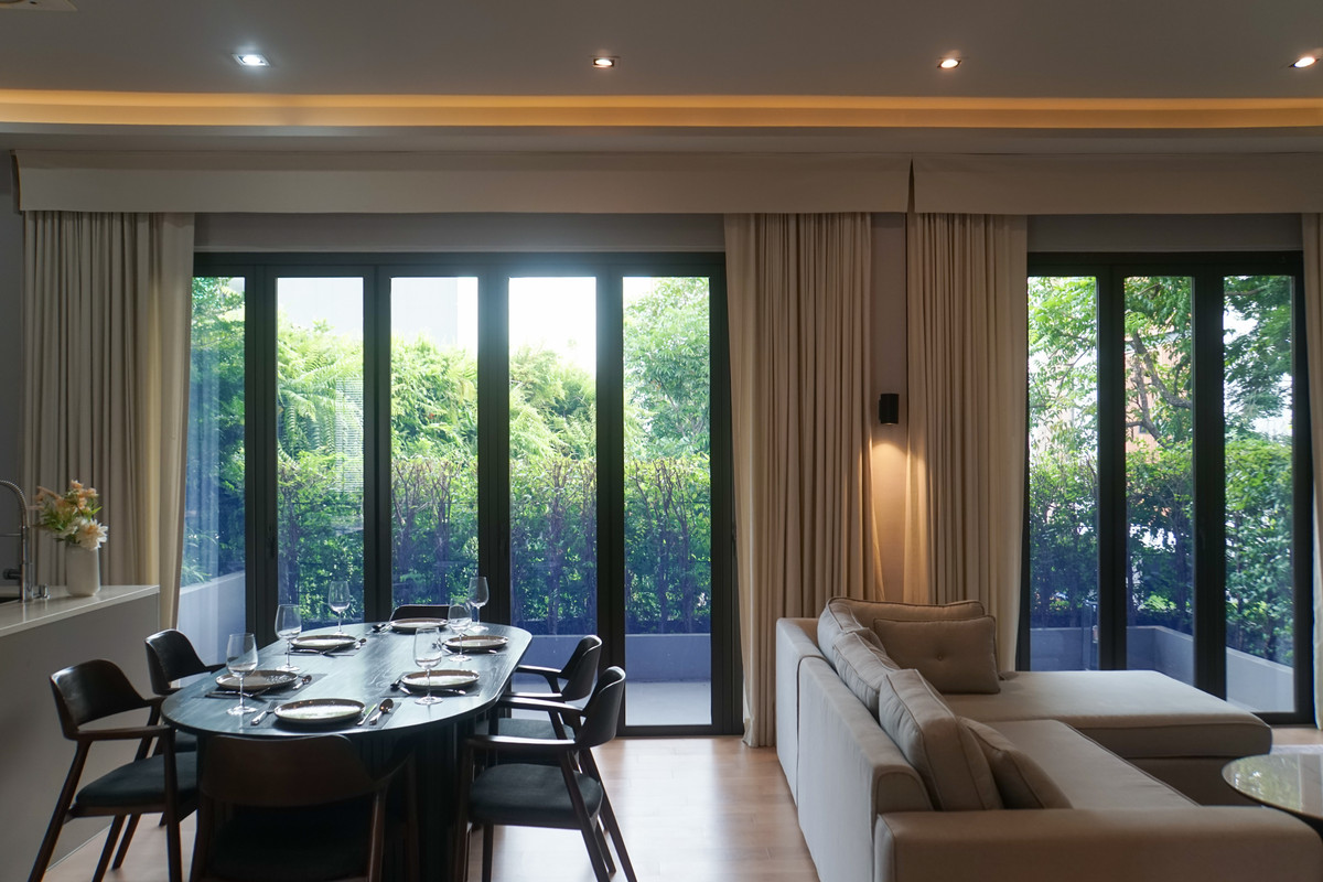 (5 story detached house with elevator!!! ) 4 bedrooms, 6 bathrooms, 500 sq m. ARNA Ekamai, luxury project in the heart of Sukhumvit-Thonglor-Ekamai. (5 story detached house with elevator!!! ) 4 bedrooms, 6 bathrooms, 500 sq m. ARNA Ekamai, luxury project in the heart of Sukhumvit-Thonglor-Ekamai.