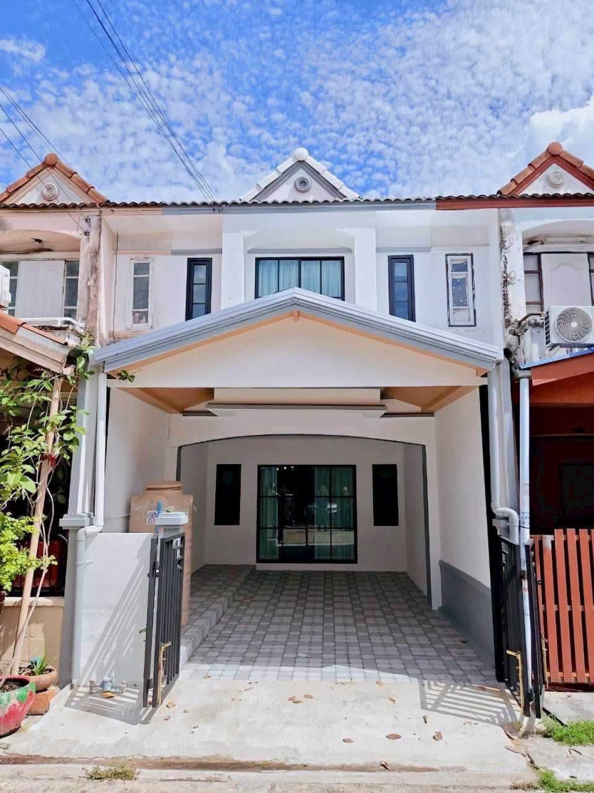 For Sale Townhouse/Townhome , K.C. Cluster Ramintra - Safari , Sam Wa Tawan Tok , Khlong Sam Wa , Bangkok , CX-168044