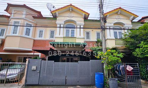 For Sale! 2 Storey Townhouse in Pruksa Ville 2! 21 Sq.wa, 3 Bedrooms 2 Bathrooms Located near Rangsit University / Mueang Ek Village / Donmuang