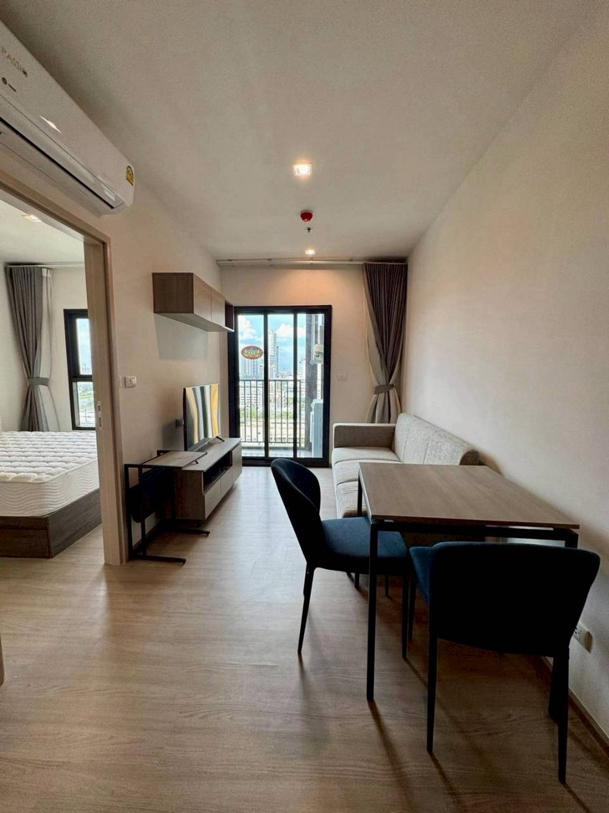PFD-07370 Condo for Rent:  THE BASE Phetchaburi-Thonglor Schedule a viewing ■ Line: @propertyfinder			