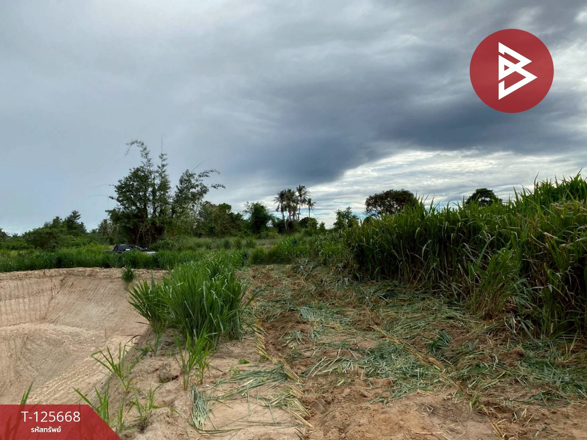 Land for sale, area 39 rai 23 square wa, Pranburi, Prachuap Khiri Khan. Land for sale, area 39 rai 23 square wa, Pranburi, Prachuap Khiri Khan.