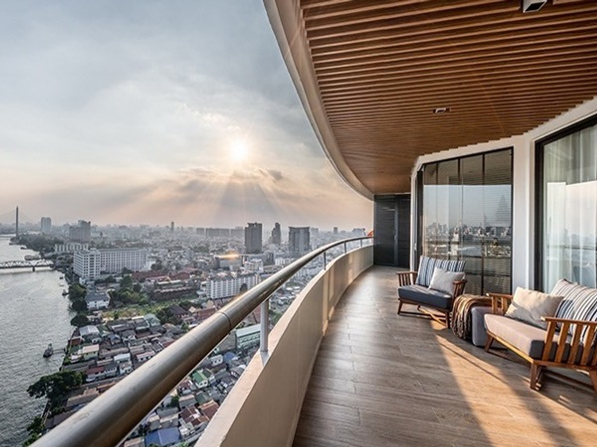 For rent, luxury room, river view, Bangkok River Marina Condo, usable area 345 sq m, 3 bedrooms, 4 bathrooms, Charansanitwong Road, Bang Phlat District, rental price 95,000 baht/mo.