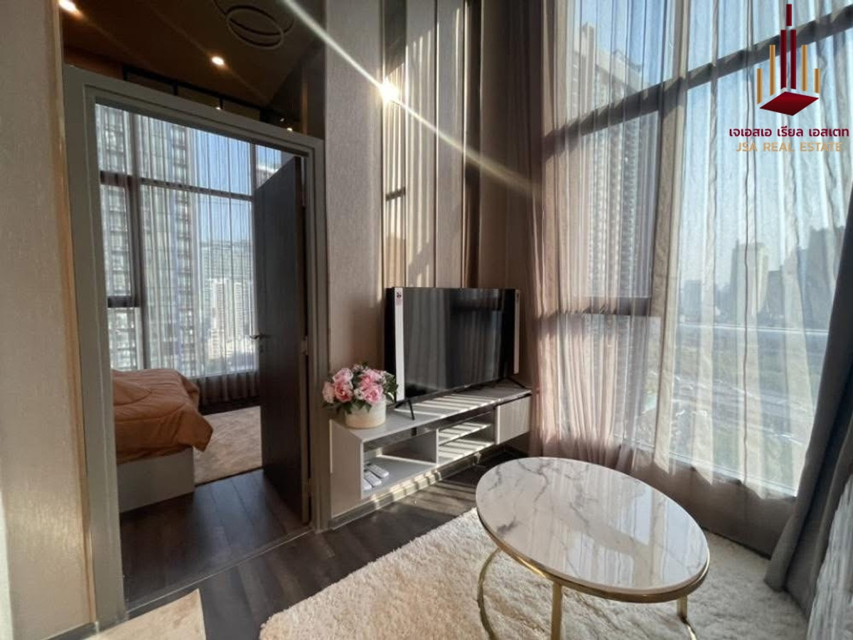 ✨ For Rent: KnightsBridge Space Rama 9 Condo ✨ 💰 Only 42,000 THB/month