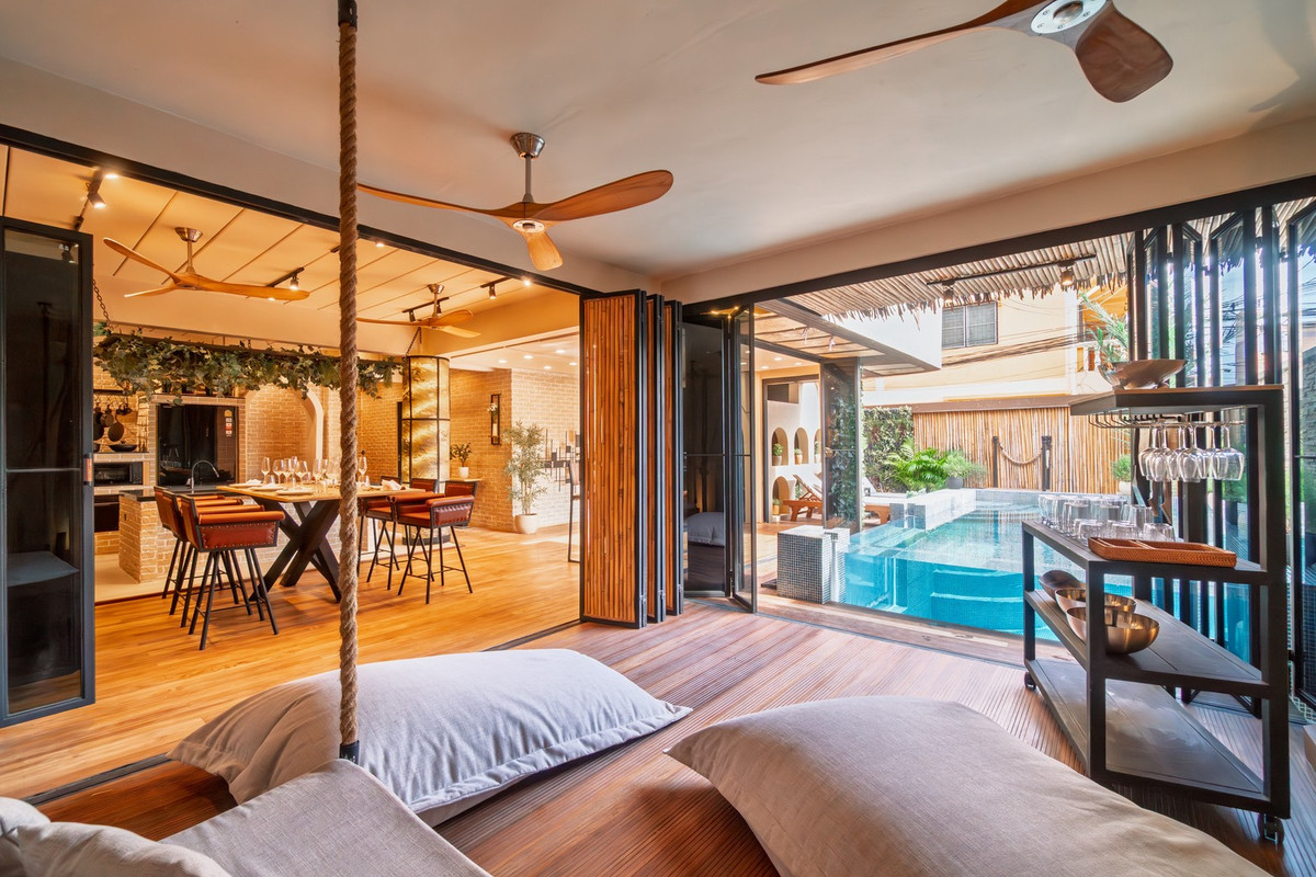 B1053 Sale Pool Villa near on-nut area60sqw 510sqm 4brs 22MB Modern Resort design T.095-195-9924 B1053 Sale Pool Villa near on-nut area60sqw 510sqm 4brs 22MB Modern Resort design T.095-195-9924